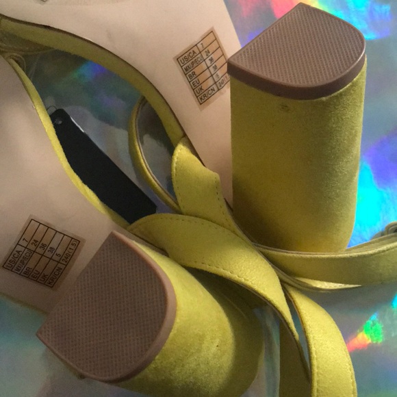 FOREVER 21 Faux Suede Block Heels - Picture 4 of 6